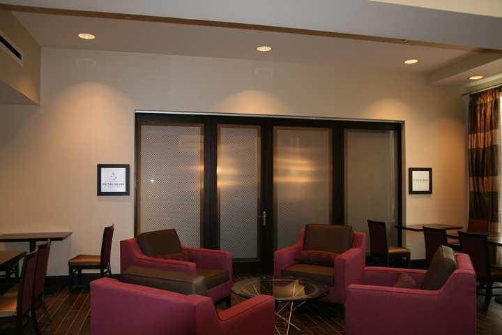 Hampton Inn & Suites Detroit/Airport Romulus Interior photo